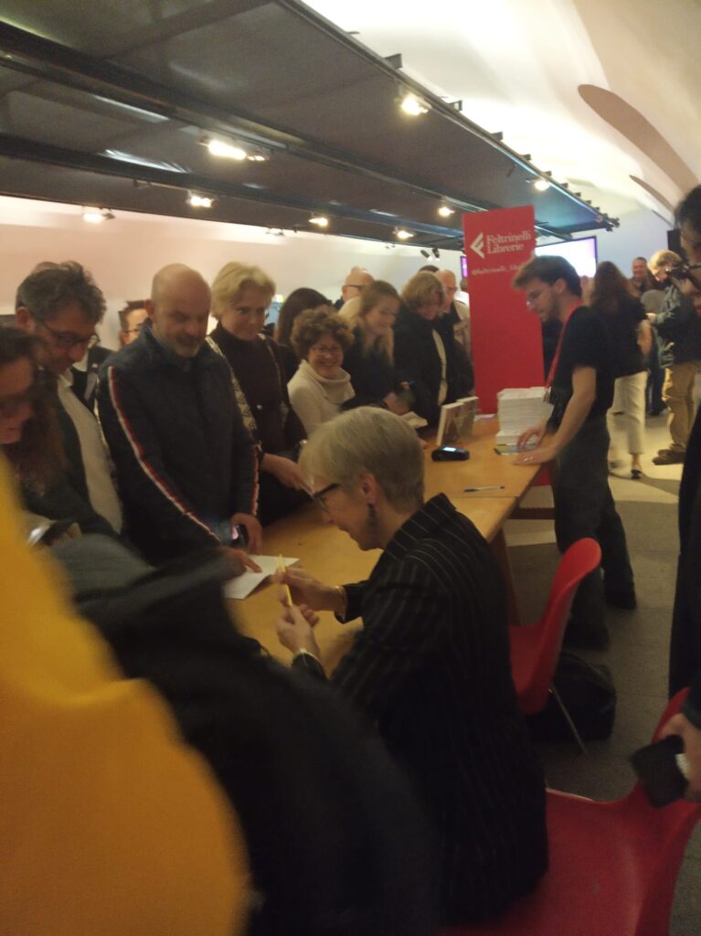 Evento-BookCity-Milano-2024-Milena-Gabanelli-Codice-Rosso-Beppe-Severgnini Evento-BookCity-Milano-2024-Milena-Gabanelli-Codice-Rosso-Beppe-Severgnini
